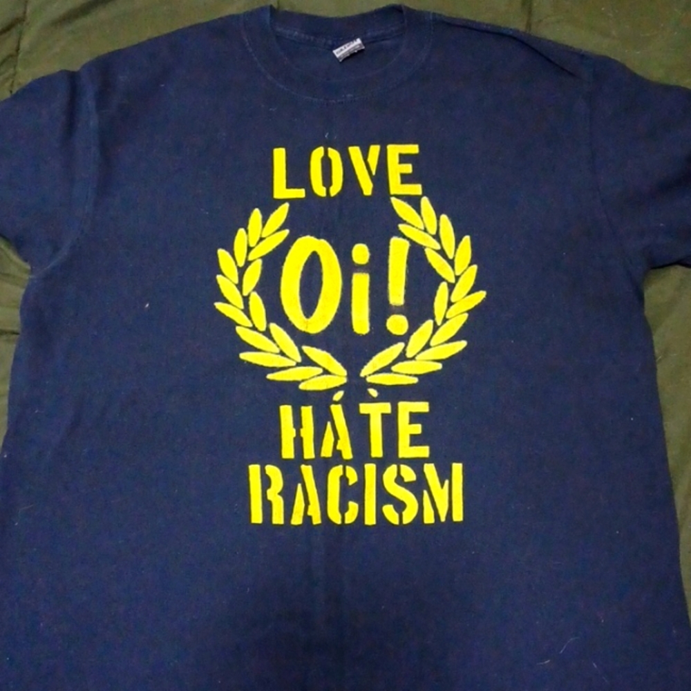 Oi! music t-shirt. Medium. Black with yellow lettering.